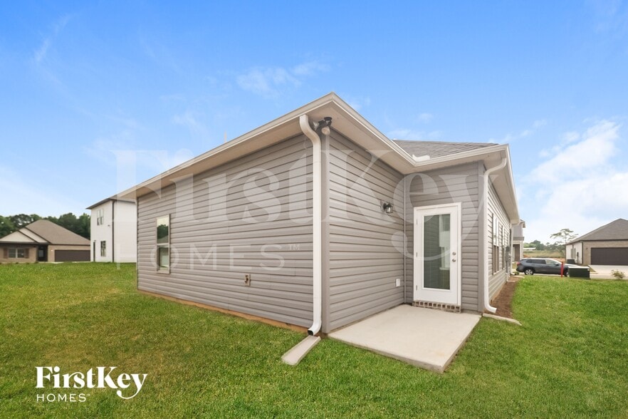 Building Photo - 30 Co Rd 1702