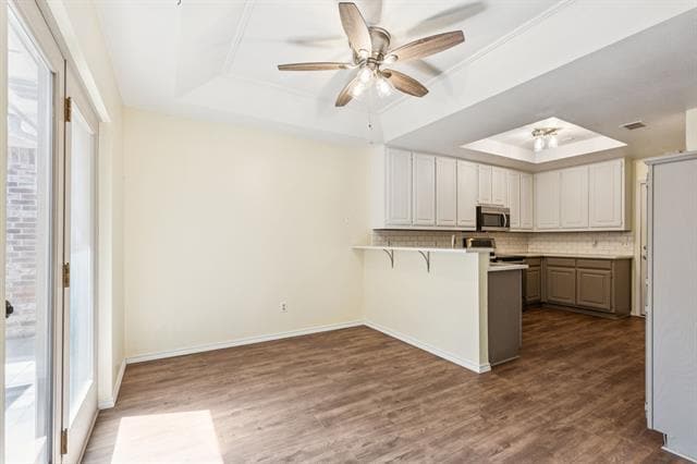 Building Photo - 3403 Wells Dr