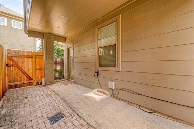 Building Photo - 1130 Patterson St
