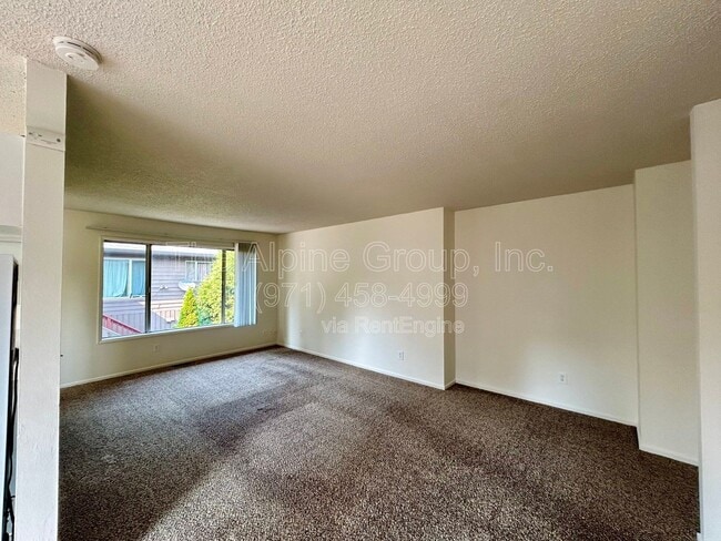 Building Photo - 6041 SW Valley Ave
