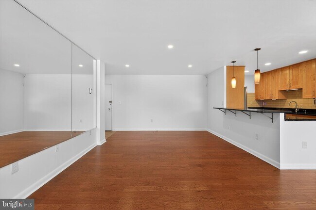 Building Photo - 7505 Democracy Blvd