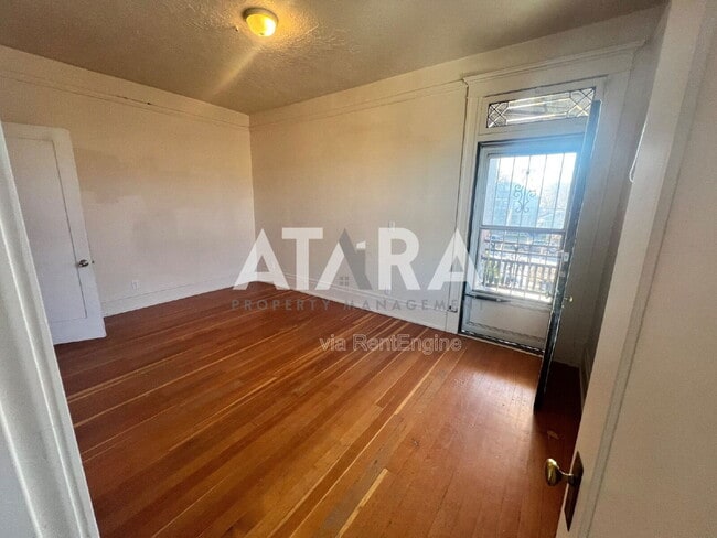 Building Photo - 230-232 W 300 N