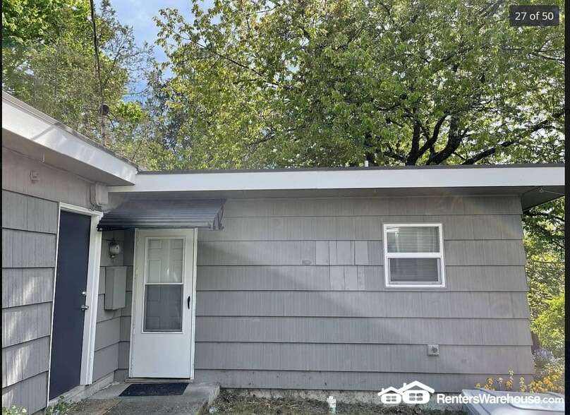 Primary Photo - 306 119th St S