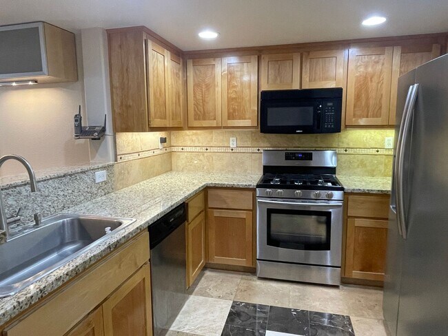 Building Photo - Clean, Classic Contemporary 3 Bedroom + 2 Bath Townhouse Style Home Near Downtown Campbell & Will...