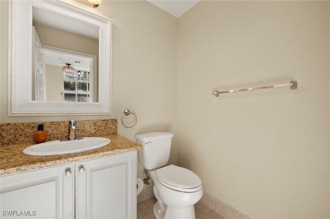 Building Photo - 8560 Violeta St