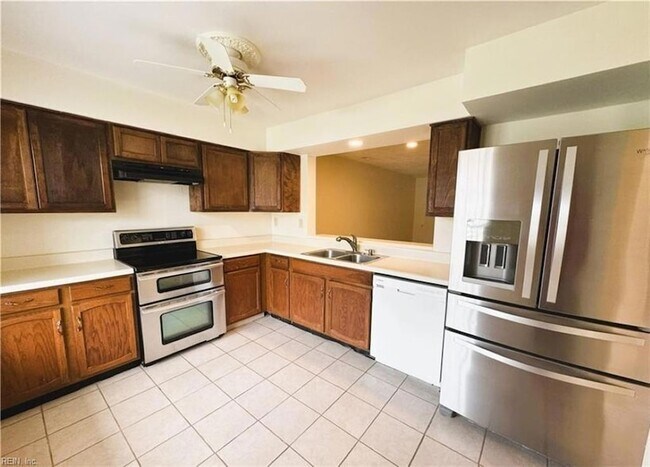 Building Photo - 914 Wilcher Way