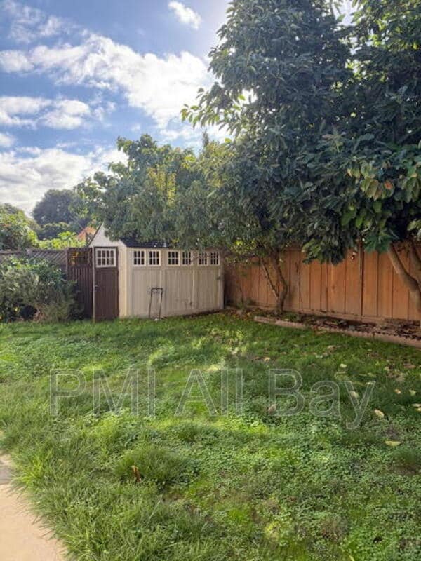 Building Photo - 35131 Perry Rd