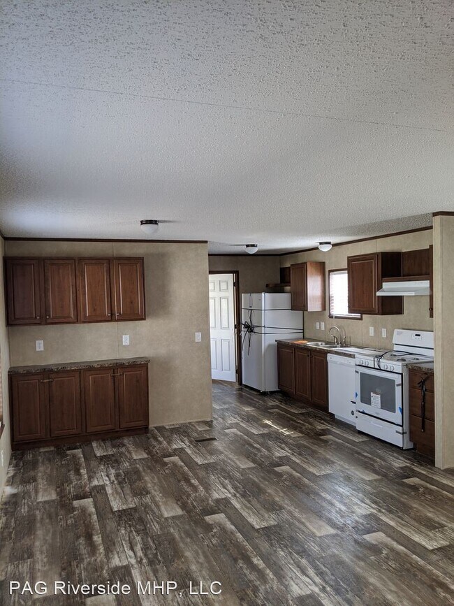 Building Photo - 10186 W Farrand Rd