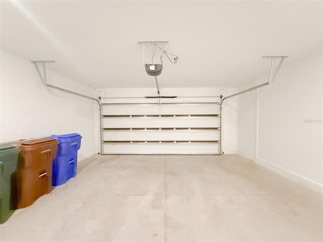 Building Photo - 1487 Brentwood Dr