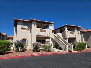 Building Photo - 1421 Santa Margarita St