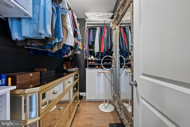 Building Photo - 607 Somerstown St