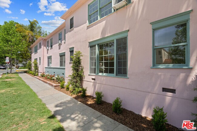 Building Photo - 148 S McCarty Dr