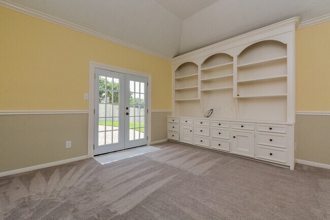 Building Photo - 1231 Creekford Cir