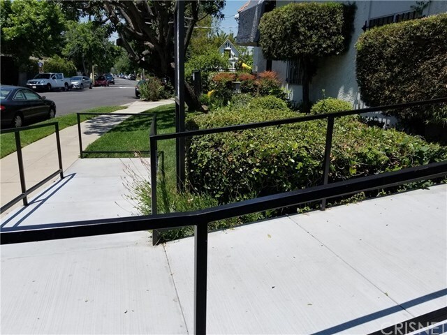 Building Photo - 6460 Mammoth Ave