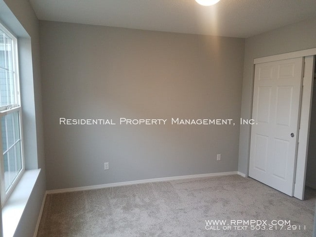 Building Photo - 2 Story Home in Arbor Vineyards neighborhood!