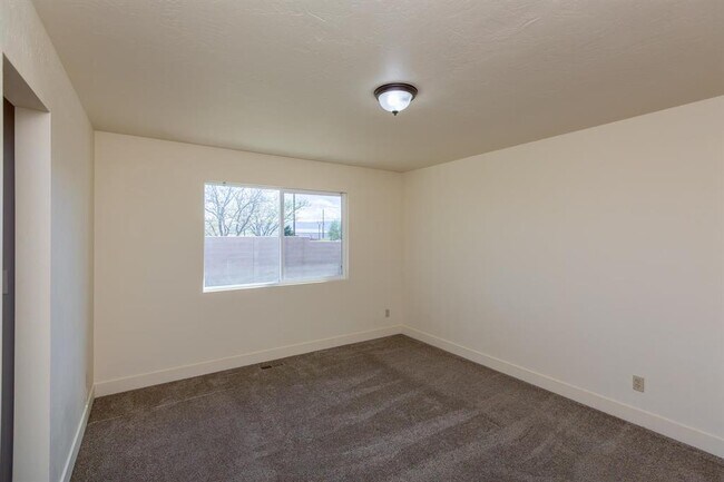 Building Photo - 2999 Fort Garland Dr