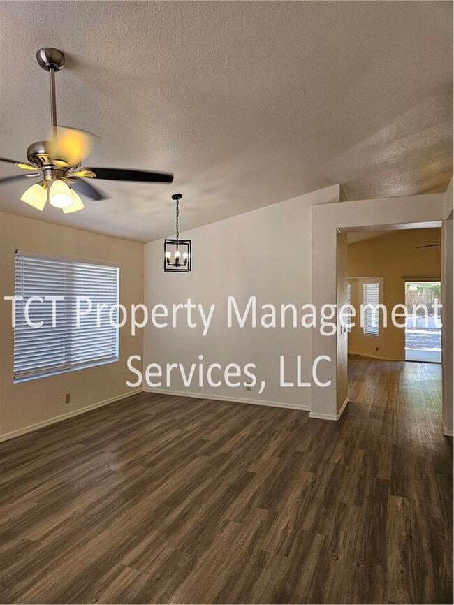 Building Photo - Charming Home in North East Mesa