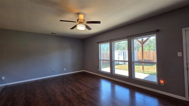 Building Photo - 2662 Magnolia Fair Way