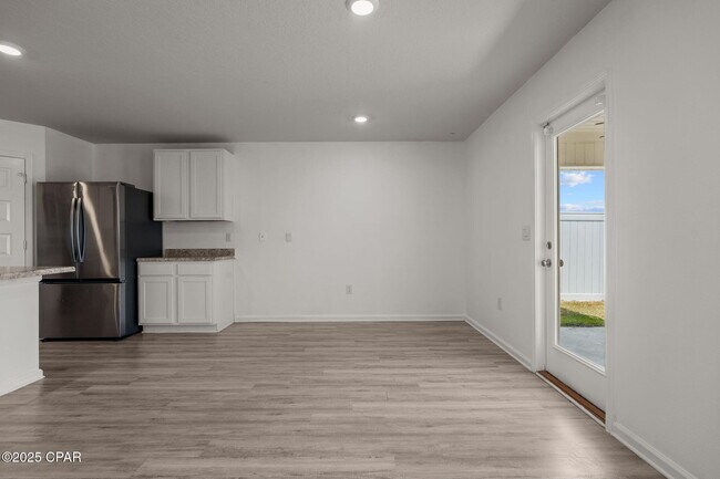 Building Photo - 6416 Slabinski Ln