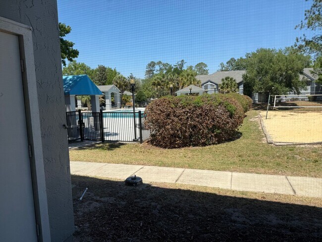 Building Photo - Spacious Furnished 3bd/3ba in Windsor Park! Close to Campus, Surrounded by Nature!