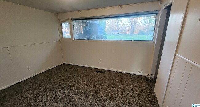 Building Photo - 1319 Court R