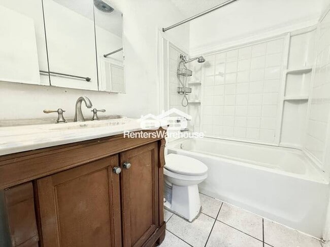 Building Photo - 3-Bedroom, 2-Bath Home on a Spacious Corne...