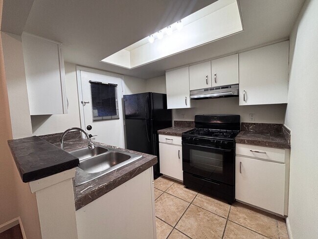 Building Photo - 202-E Eden at Avondale