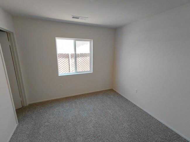 Building Photo - 475 Palomino Ct