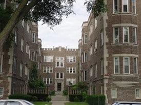 Building Photo - 930-936 Judson Ave, Evanston