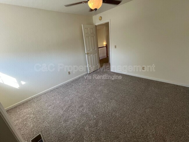 Building Photo - 440 Gianelli St