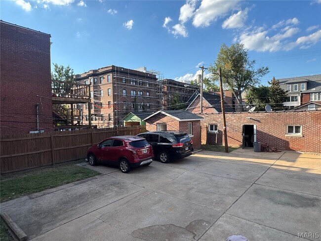 Building Photo - 5147 Waterman Blvd