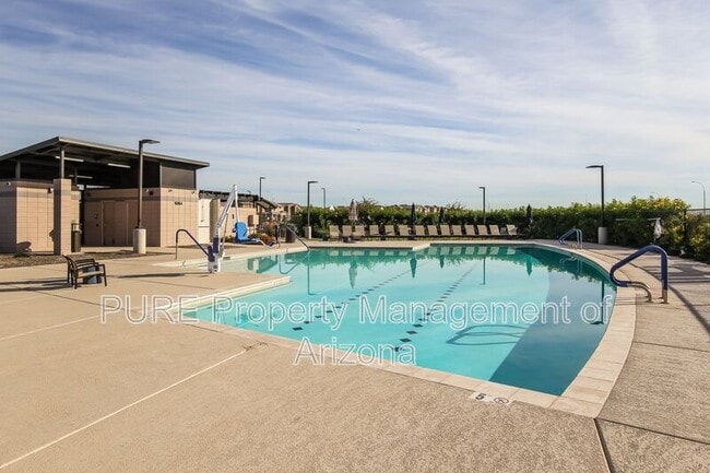 Building Photo - 10163 W Crittenden Ln