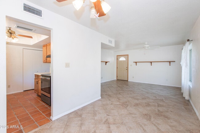 Building Photo - 5931 E Carriage Dr