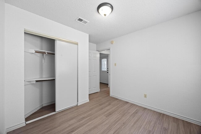 Building Photo - 14203 Anita Marie Ln