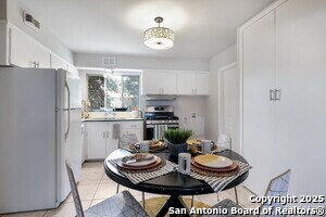 Building Photo - 418 Saratoga Dr