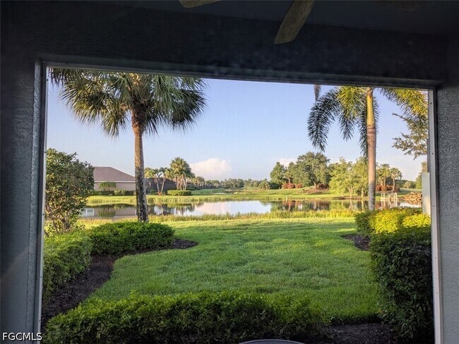 Building Photo - 10541 Diamante Way