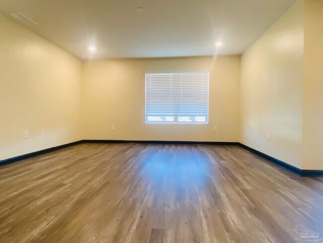 Building Photo - 10954 Blacktail Loop