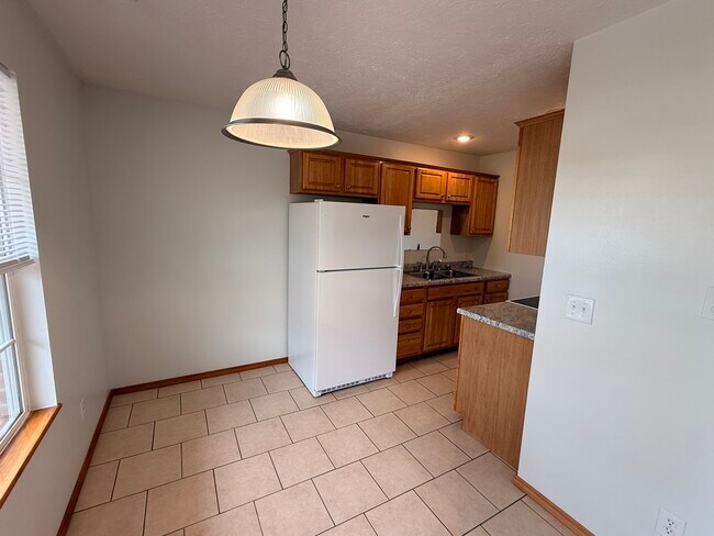 Building Photo - 1106 W Farmer St