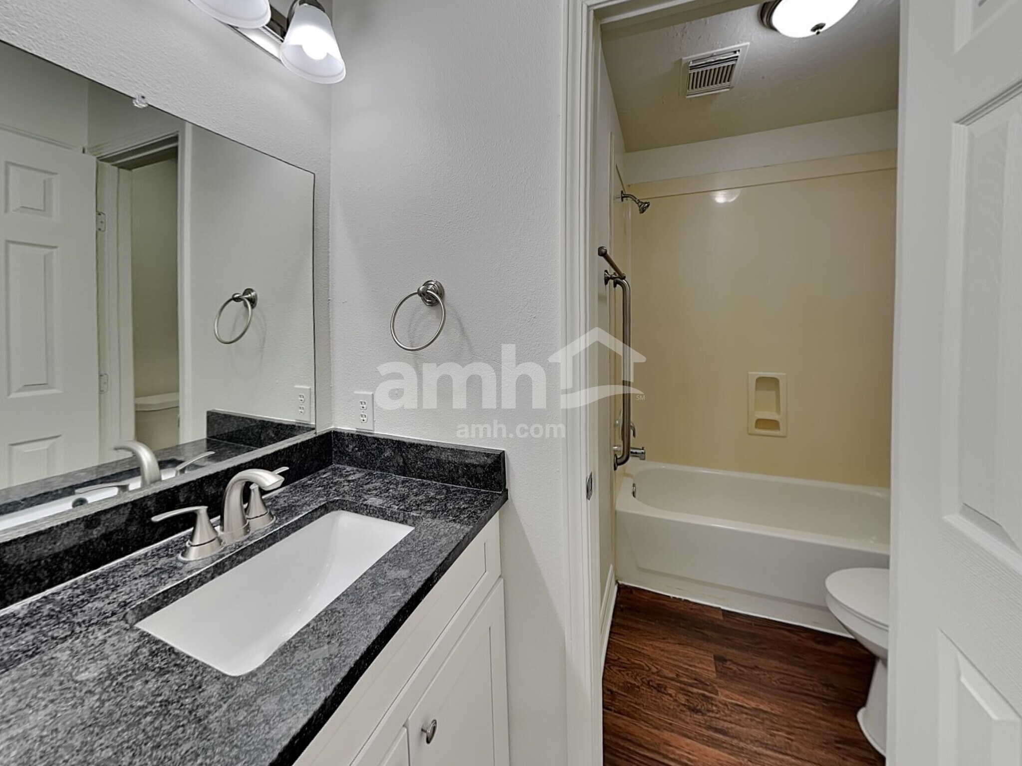Building Photo - 1830 Arrowhead Ct