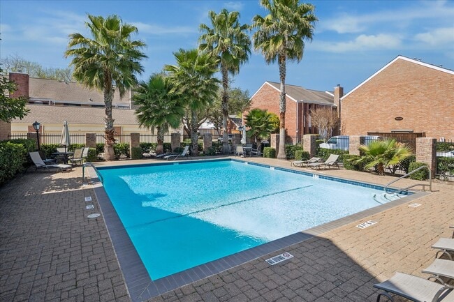 Building Photo - 854 Augusta Dr