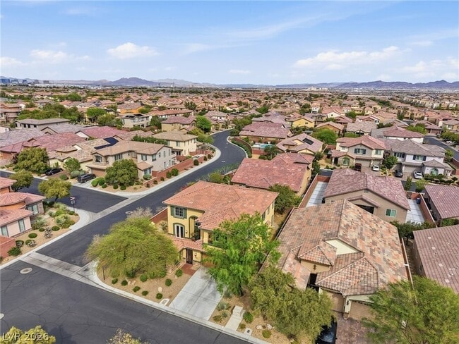 Building Photo - 10344 Shropshire St