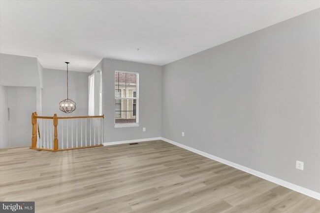 Building Photo - 9411 Royal Bonnet Terrace