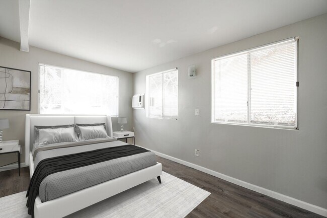 Building Photo - 5014 Chaparral Way