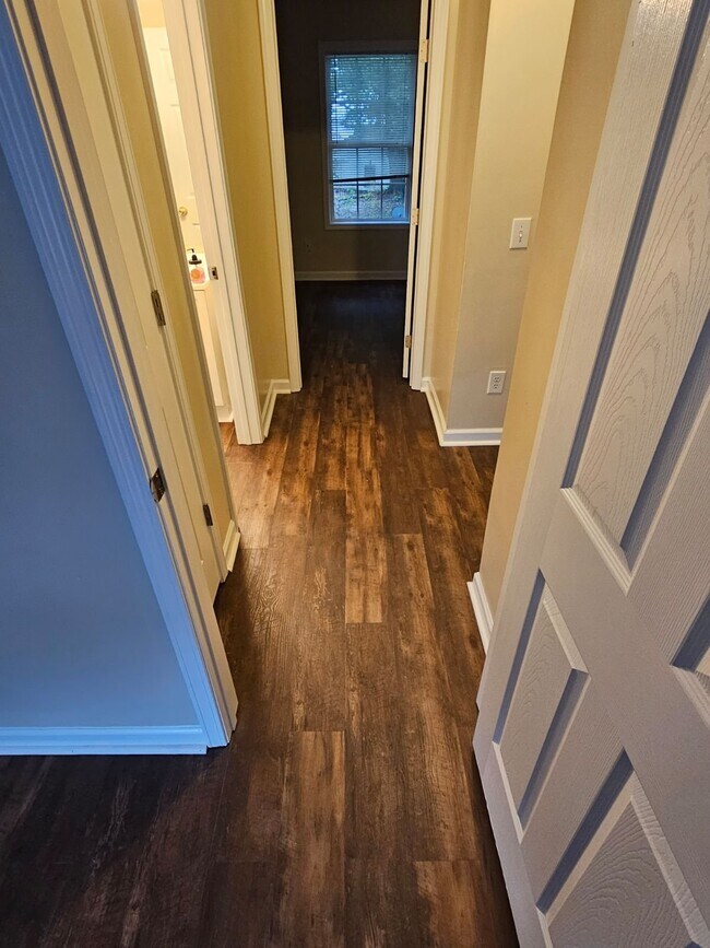 Building Photo - Carlton Street Townhomes