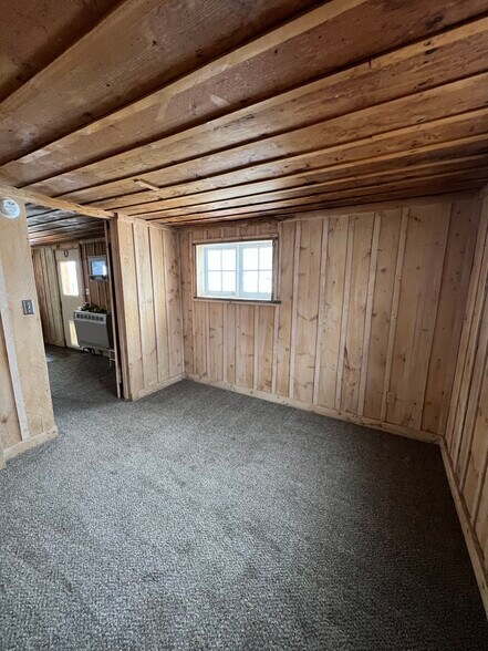 Building Photo - 810 Watt Canyon Rd