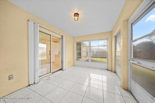 Building Photo - 171 Americana Blvd NE