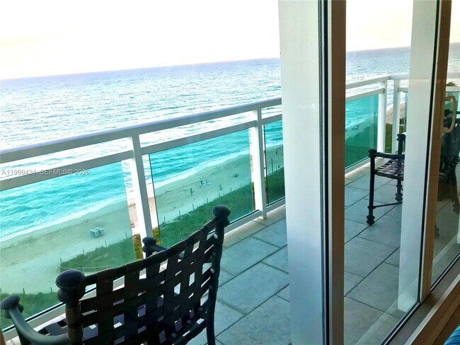 Building Photo - 6917 Collins Ave