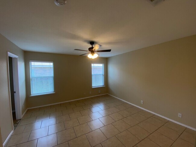 Building Photo - 9647 Kennebec Way