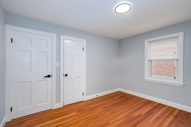Building Photo - 7 Langley Cir