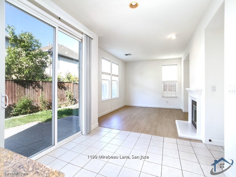 Building Photo - 1199 Mirabeau Ln